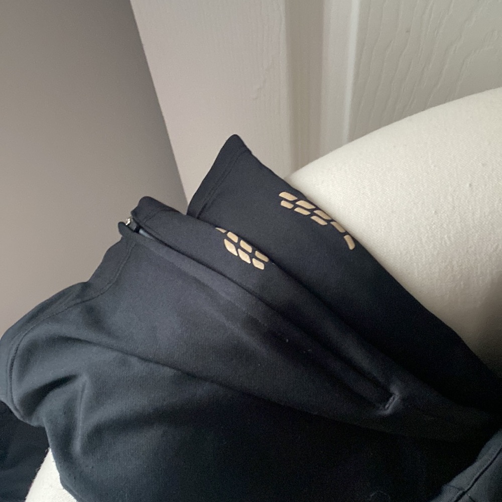 Women’s Reebok pants - Picture 3 of 3